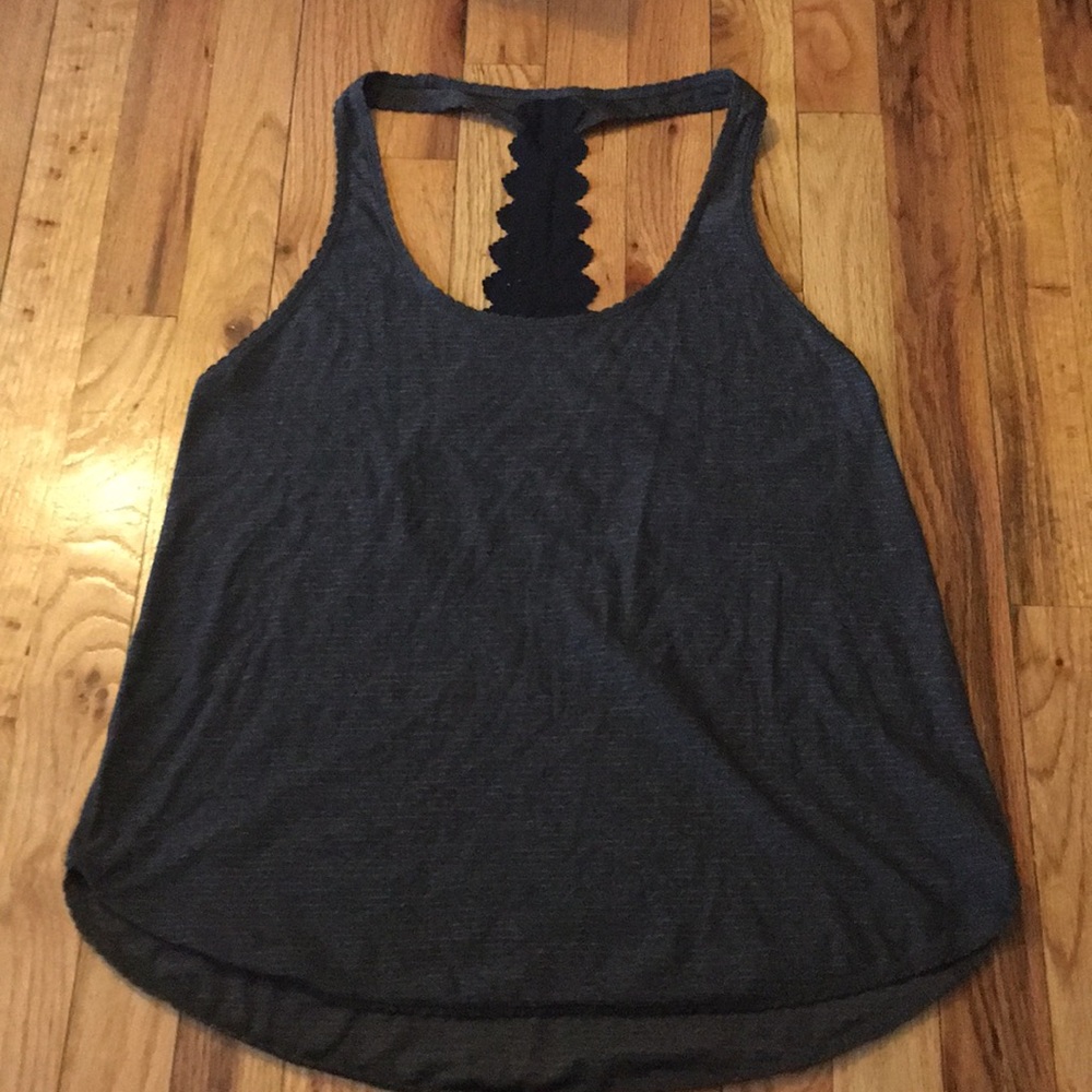Lululemon tank top!